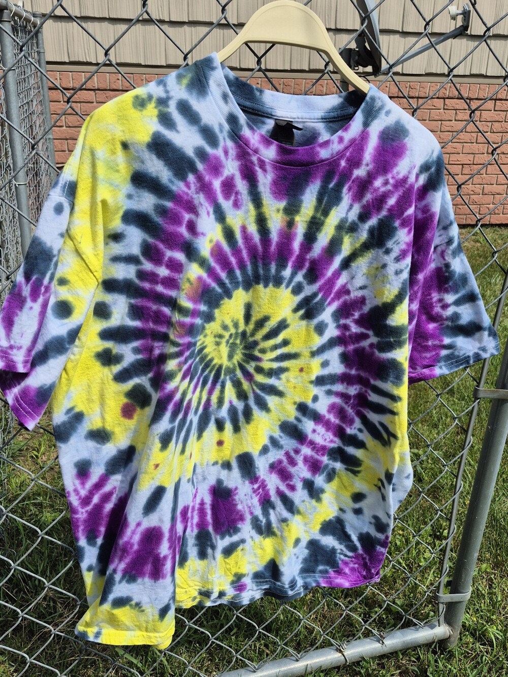 Adult Unisex 2XL Tie-Dye Shirt